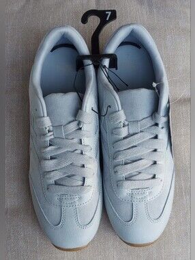 NWT Time And Tru Pastel Blue Sneakers, Size 7